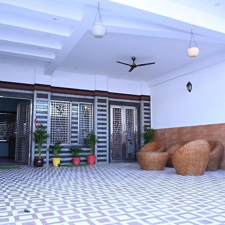 Hotel Ayodhya Paying Guest Exterior foto