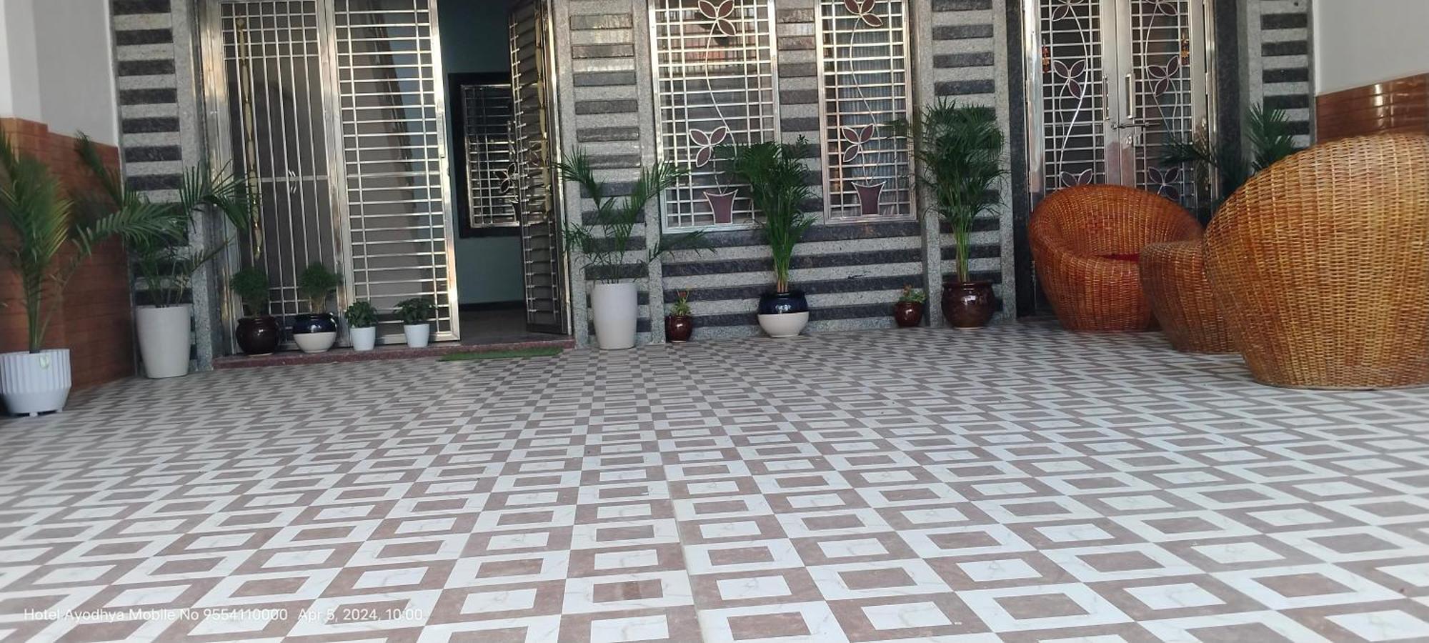 Hotel Ayodhya Paying Guest Exterior foto