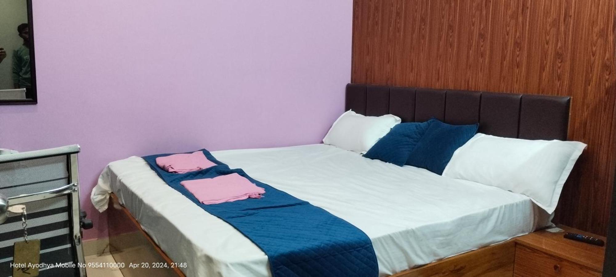 Hotel Ayodhya Paying Guest Exterior foto