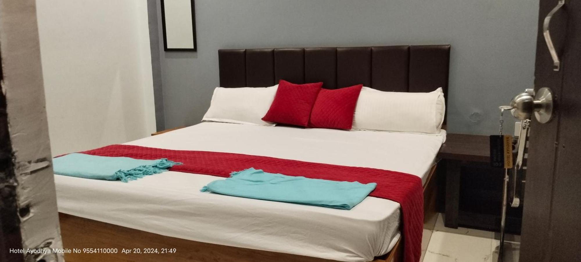 Hotel Ayodhya Paying Guest Exterior foto