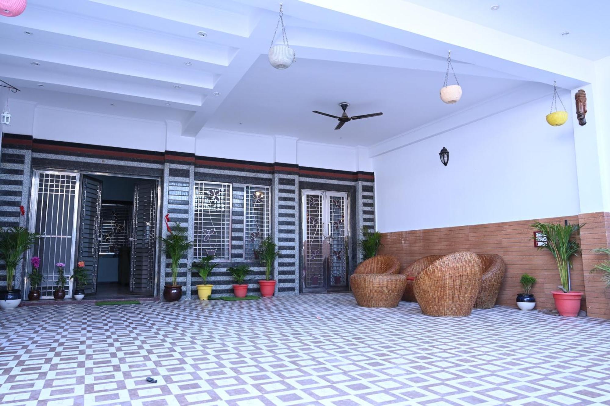 Hotel Ayodhya Paying Guest Exterior foto